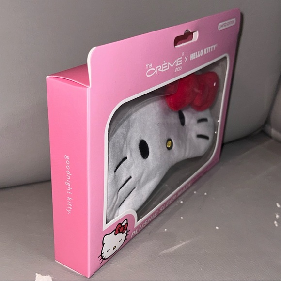 The Crème Shop x Hello Kitty 3D Plushie Sleep Mask Limited Edition - Picture 2 of 5